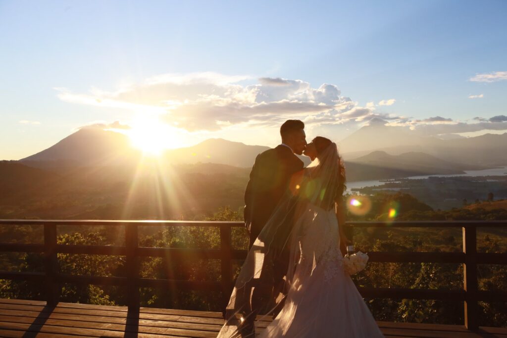 Boda atardecer Guatemala